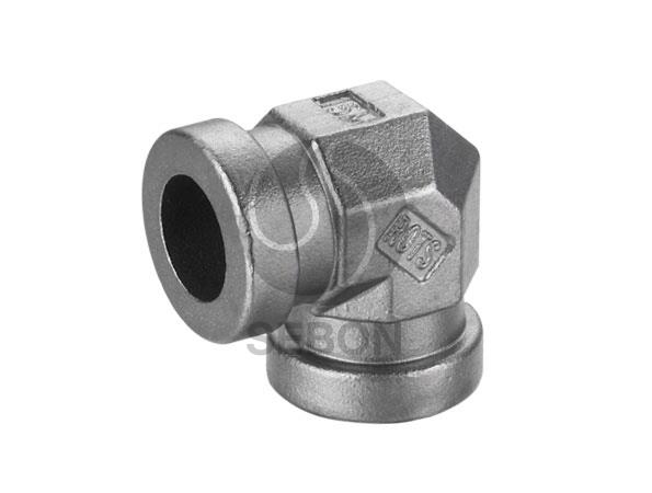 Aluminum alloy castings and prevention of the formation of pores